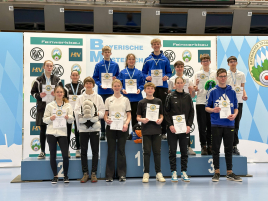 Siegerehrung Jugendmannschaften bei der Bayerischen Meisterschaft Halle
