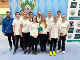 Gruppenfoto Sonntag bei der Bayerischen Meisterschaft Halle