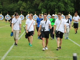 Thomas-Raphael-Michael-Pfeile-holen-LM-WA-2017