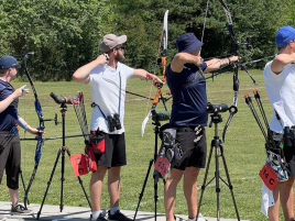 Raphael Maier und Michael Stockner an der Schiesslinie bei der Bayerischen Meisterschaft im Freien