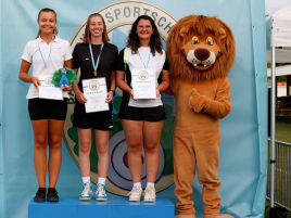 Siegerehrung Juniorinnen Recurve  bei der Bayerischen Meisterschaft im Freien
