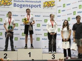 Siegerehrung SchülerInnen A bei der Deutschen Meisterschaft Feldbogen