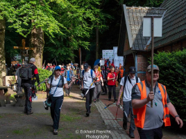 Abmarsch in den Parcour bei der Deutschen Meisterschaft Feldbogen