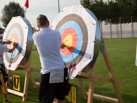 DM-WA-Hallbergmoos-2017-Pfeile-ziehen