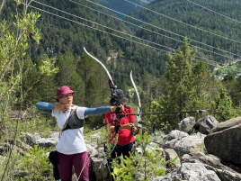 Rebecca Beck beim Feldbogenturnier in Scharnitz